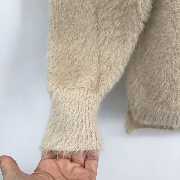 Lou & Grey V-Neck Soft Fuzzy Pull-Over Sweater Casual Career Beige Size XS - Picture 4 of 6